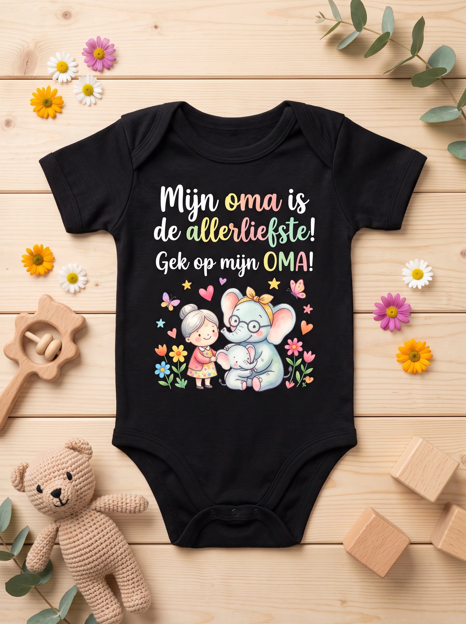 Zwart baby rompertje met de tekst Mijn oma is de allerliefste en een tekening van oma met olifantjes
